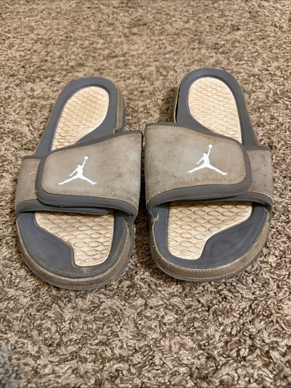 Jordan Men's Gray and Tan Slide Sandals